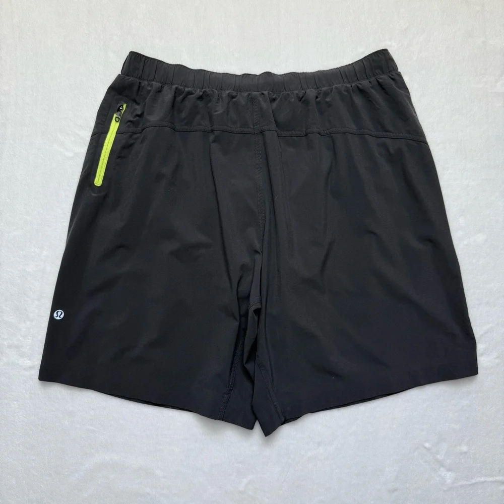 Lululemon Shorts Men’s Size XL Black Hybrid Swim Gym Lined 8.5” Inseam Athletic - Picture 2 of 9